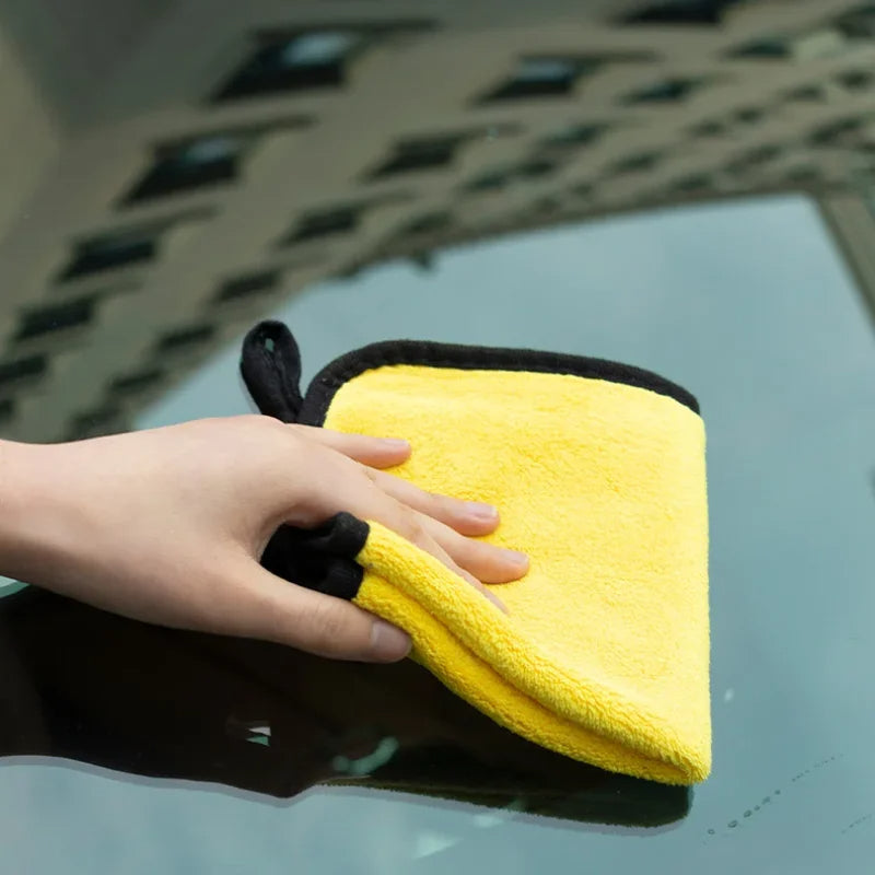 Cloths for cleaning that do not remove fibers